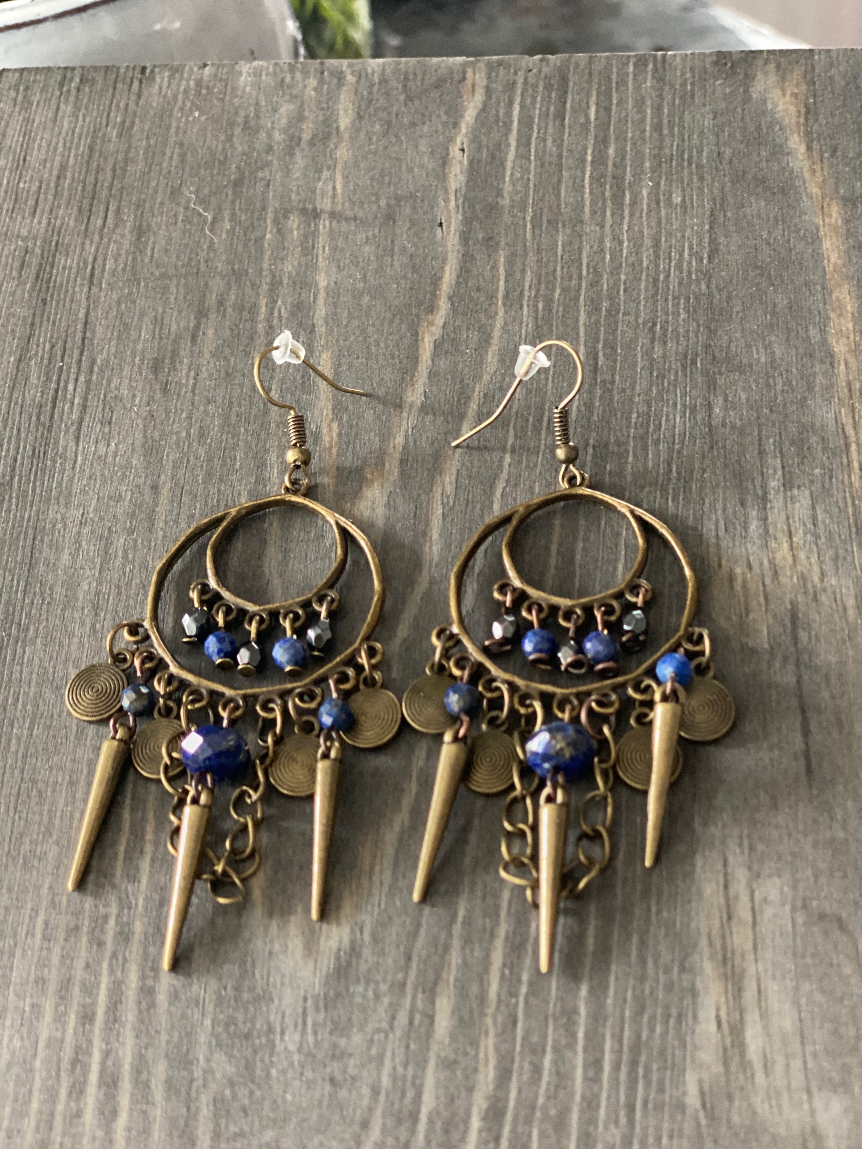 Hey Queen Earrings 12th Summer